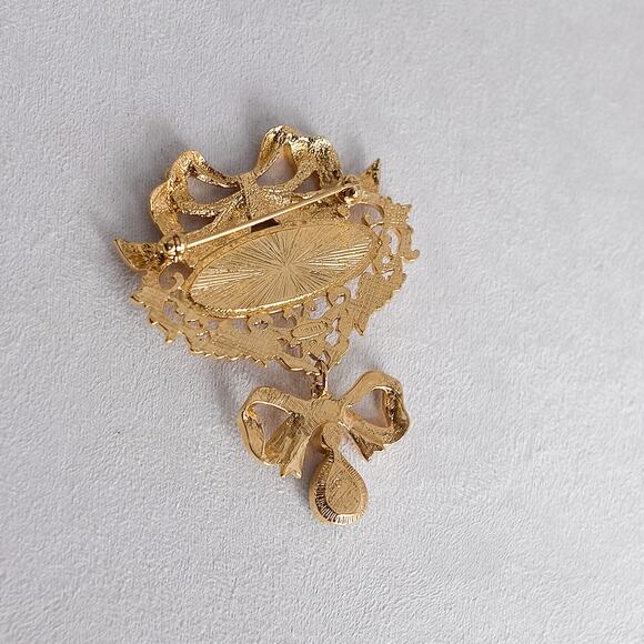 Avon Bow Brooch Vintage Gold-Tone Faux Pearl Purple CZ Statement - Picture 5 of 5